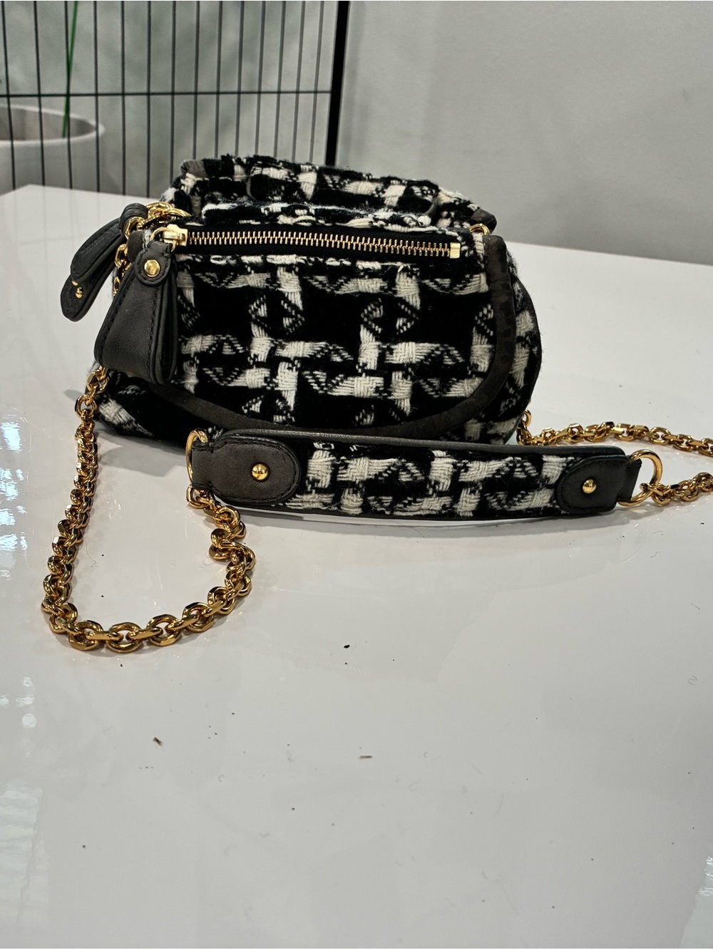 Juicy Couture-Vintage herringbone pattern fabric with branded zipper pulls. - Picture 10 of 16